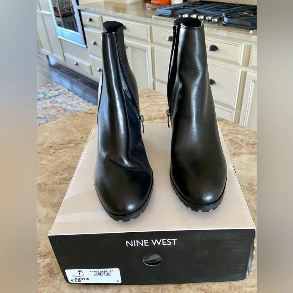 🟠 NINE WEST LEATHER CURTIS WEDGE ANKLE BOOTIE - BRAND NEW - WOMENS SIZE 9.5 🟠 - Picture 2 of 8